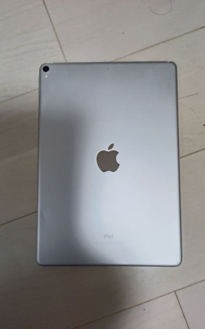 iPad Pro 10.5インチ 64GB ジャンク 電源入らず