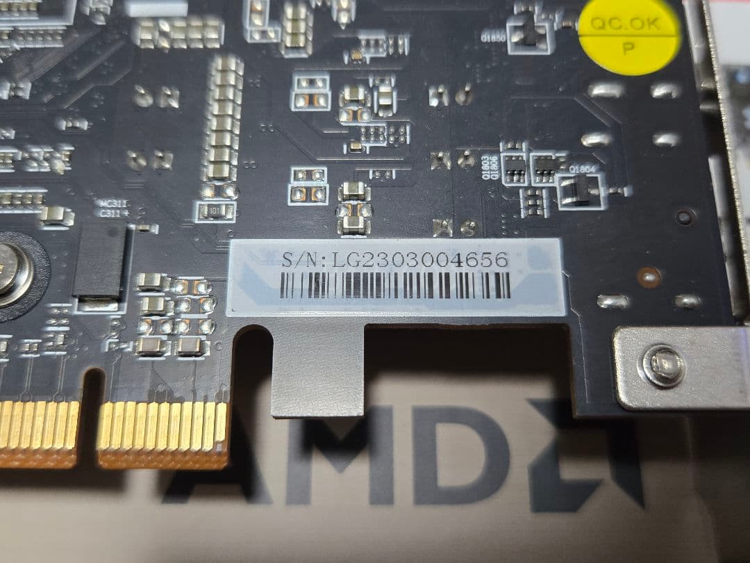 玄人志向　RD-RX6400-E4GB/LP