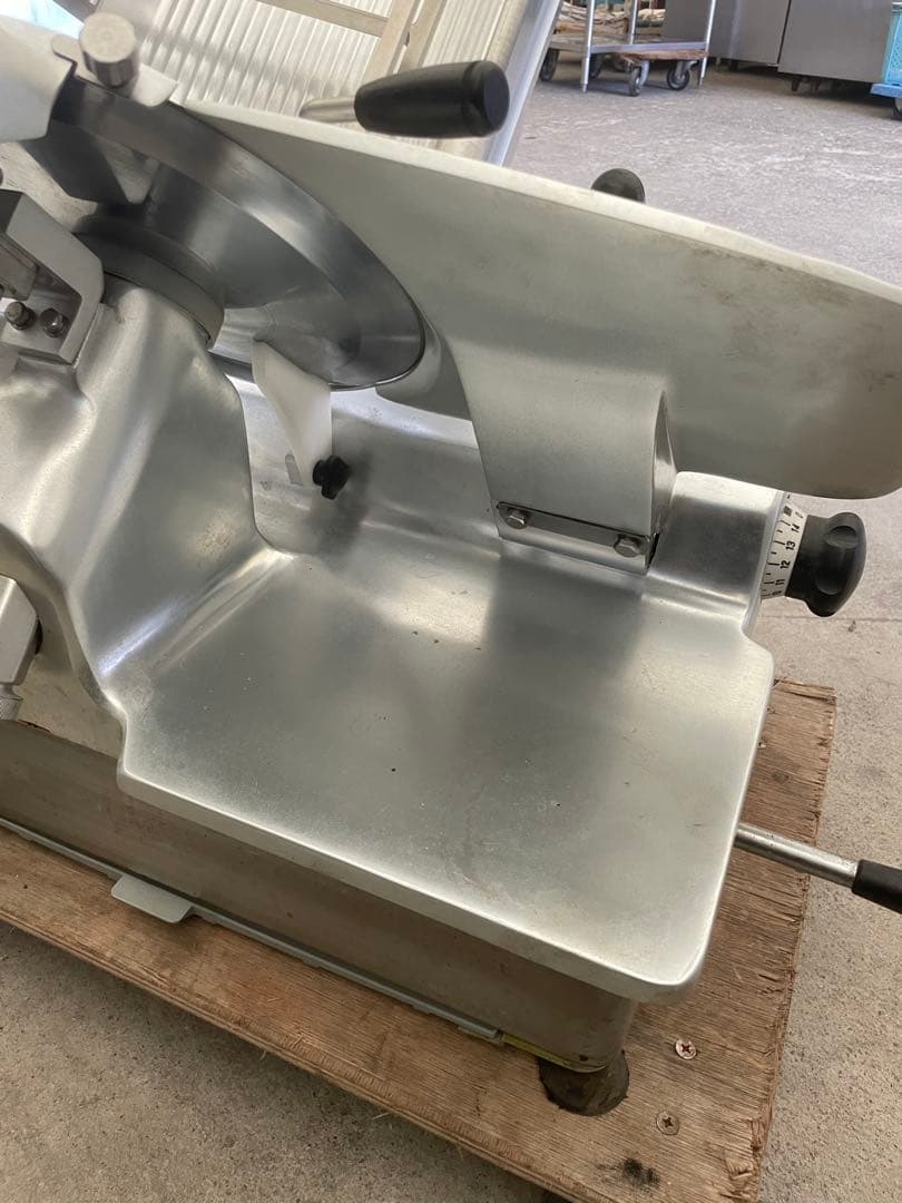 なんつね HBC-2S 自動 ミート スライサー 3相200V 冷凍肉