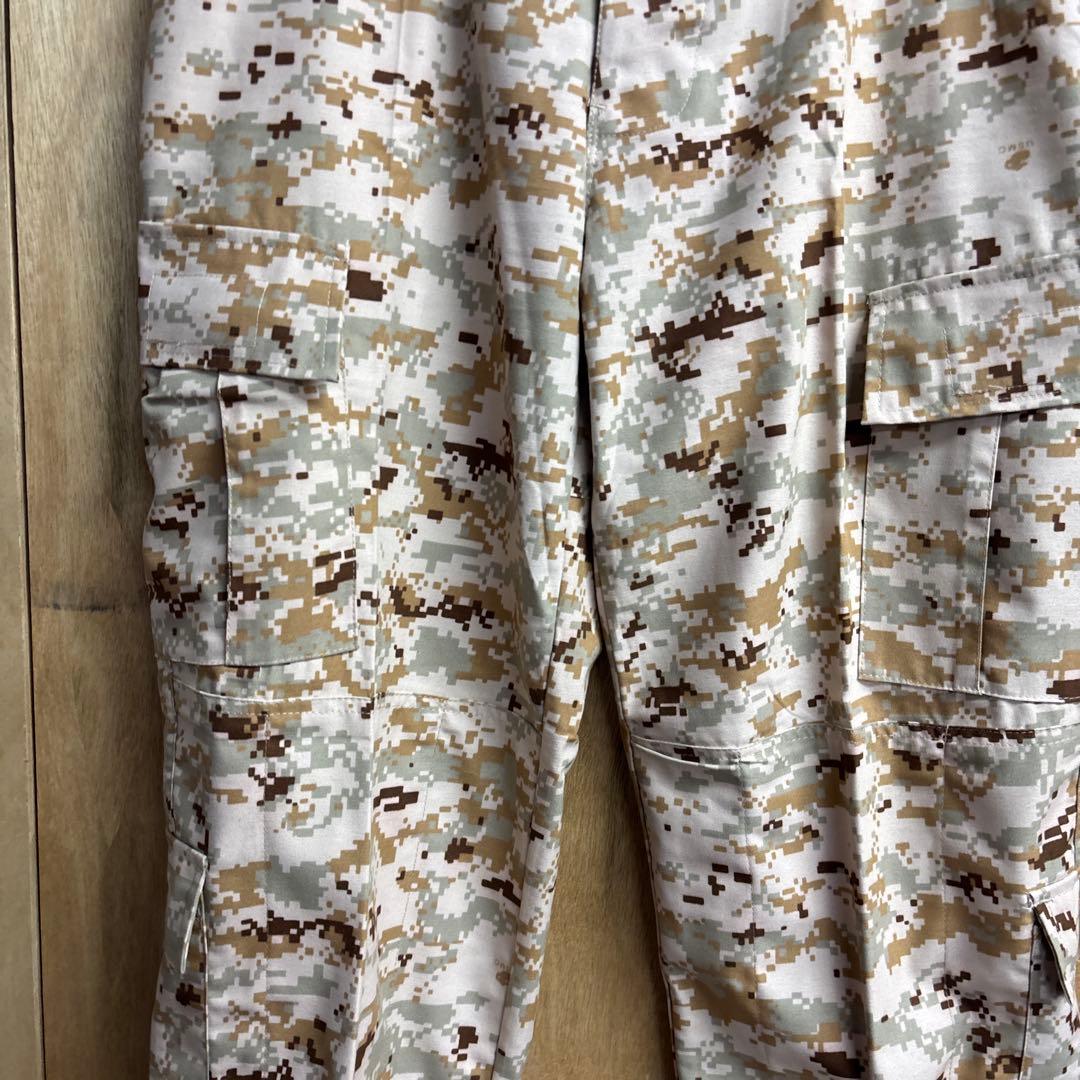 迷彩服 ジャケットとパンツのセット　0203o204