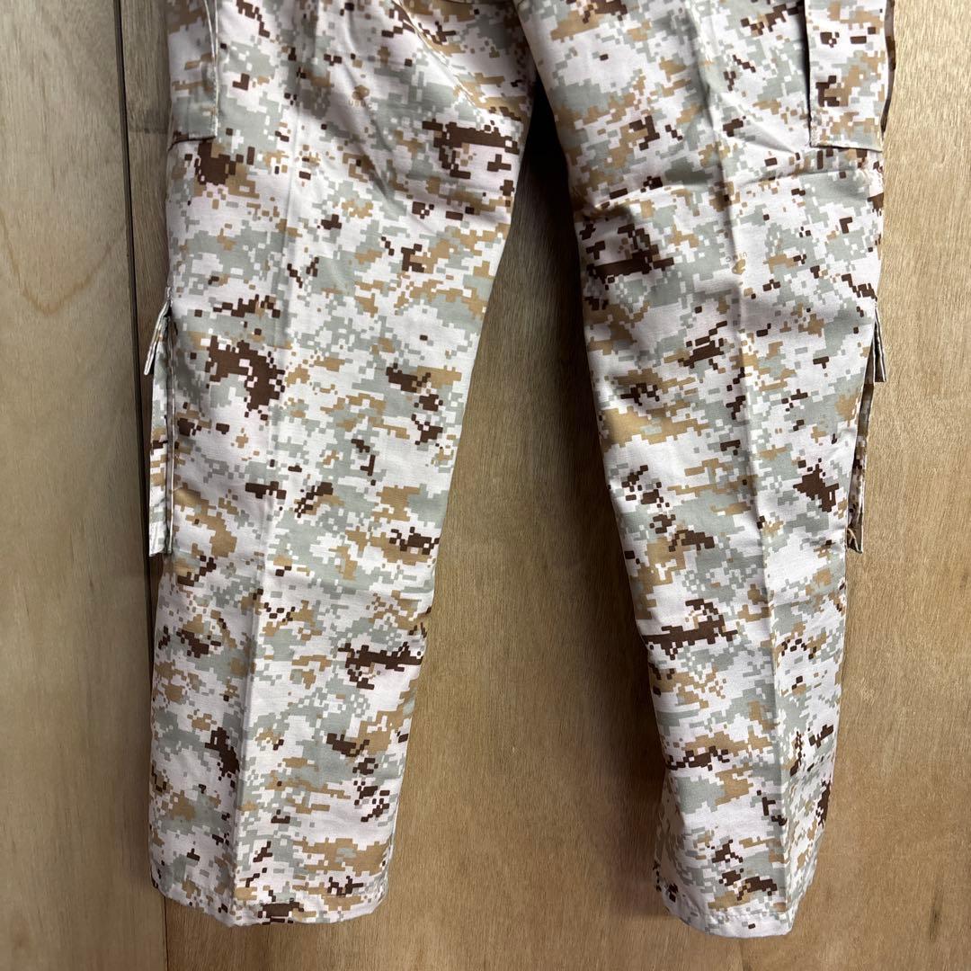 迷彩服 ジャケットとパンツのセット　0203o204