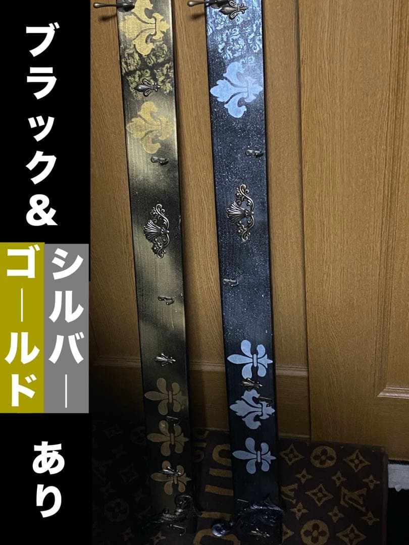 ゴシック♦️百合紋章エンブレム 壁掛け ハンガーラック♦️杉♦️黒＆金♦️未使用♦️送料込