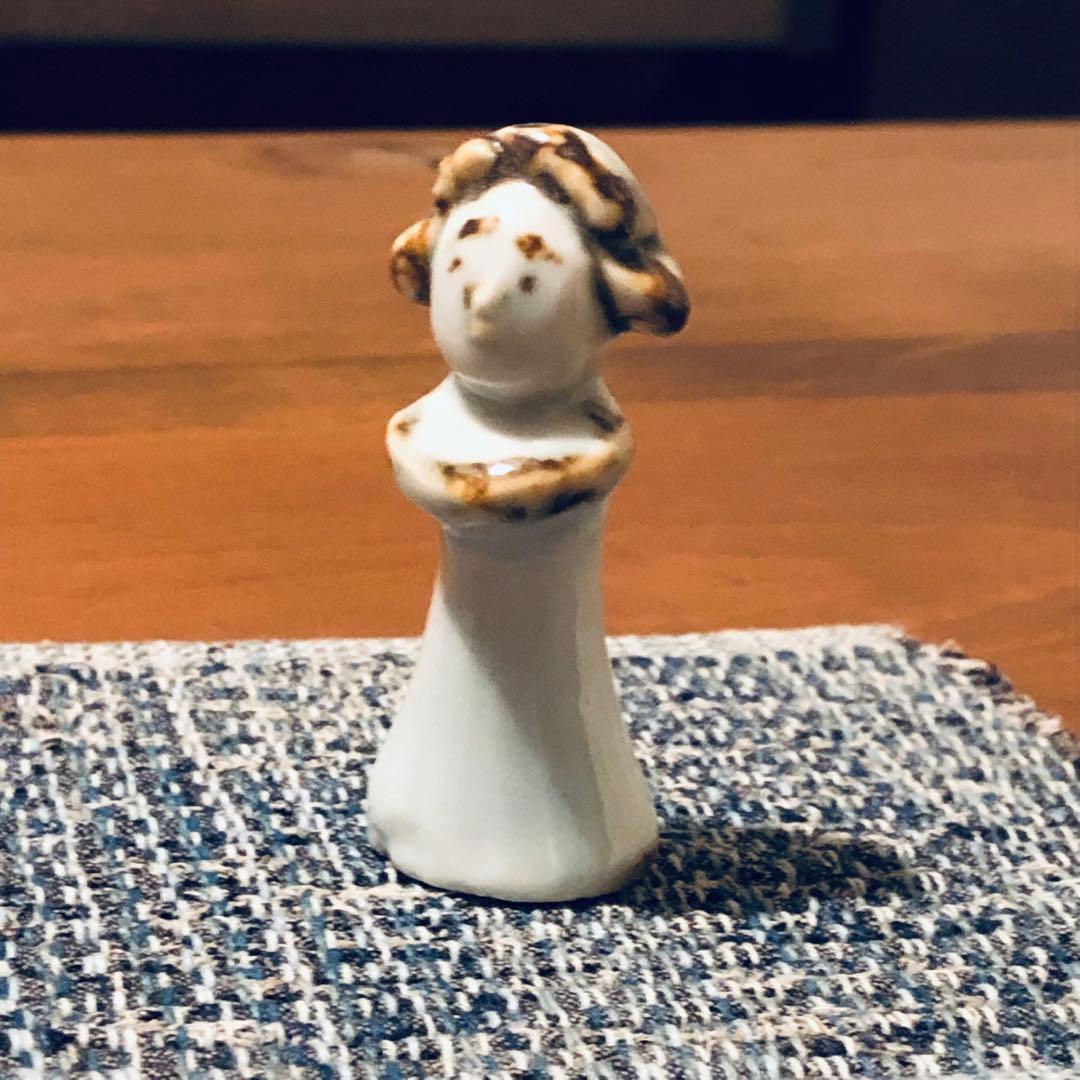 李朝の白磁鉄絵人形（鉄砂人形）男女一対　朝鮮民藝明器