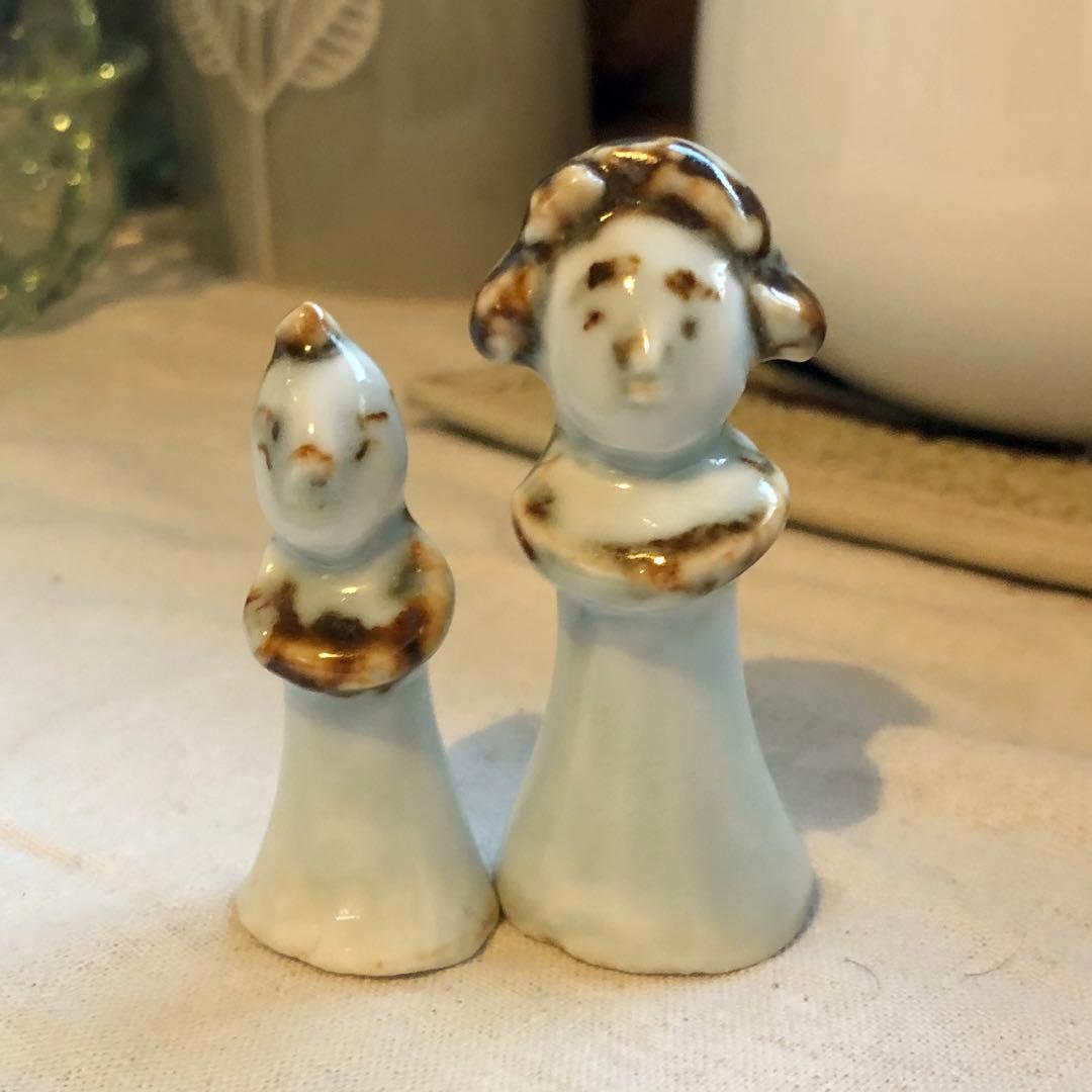 李朝の白磁鉄絵人形（鉄砂人形）男女一対　朝鮮民藝明器