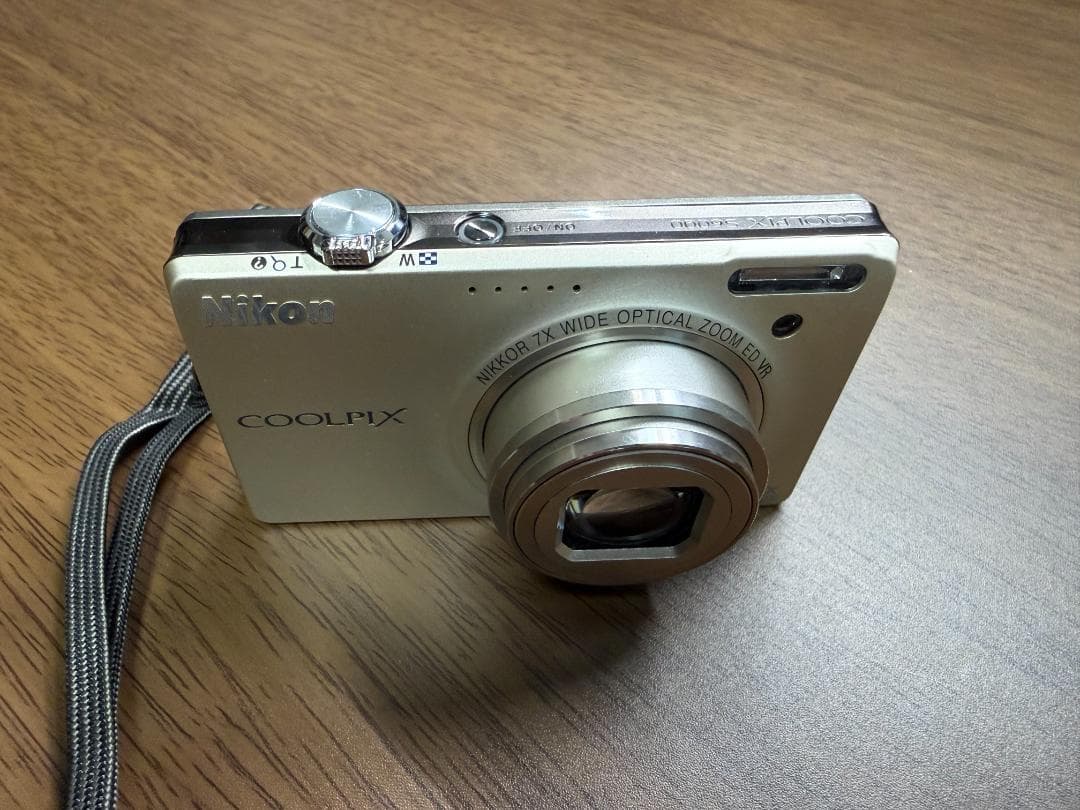Nikon COOLPIX S6000 コンパクトデジタルカメラ シルバー