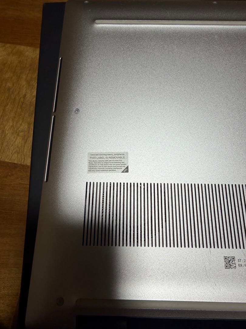 Dell XPS 15ノートパソコン