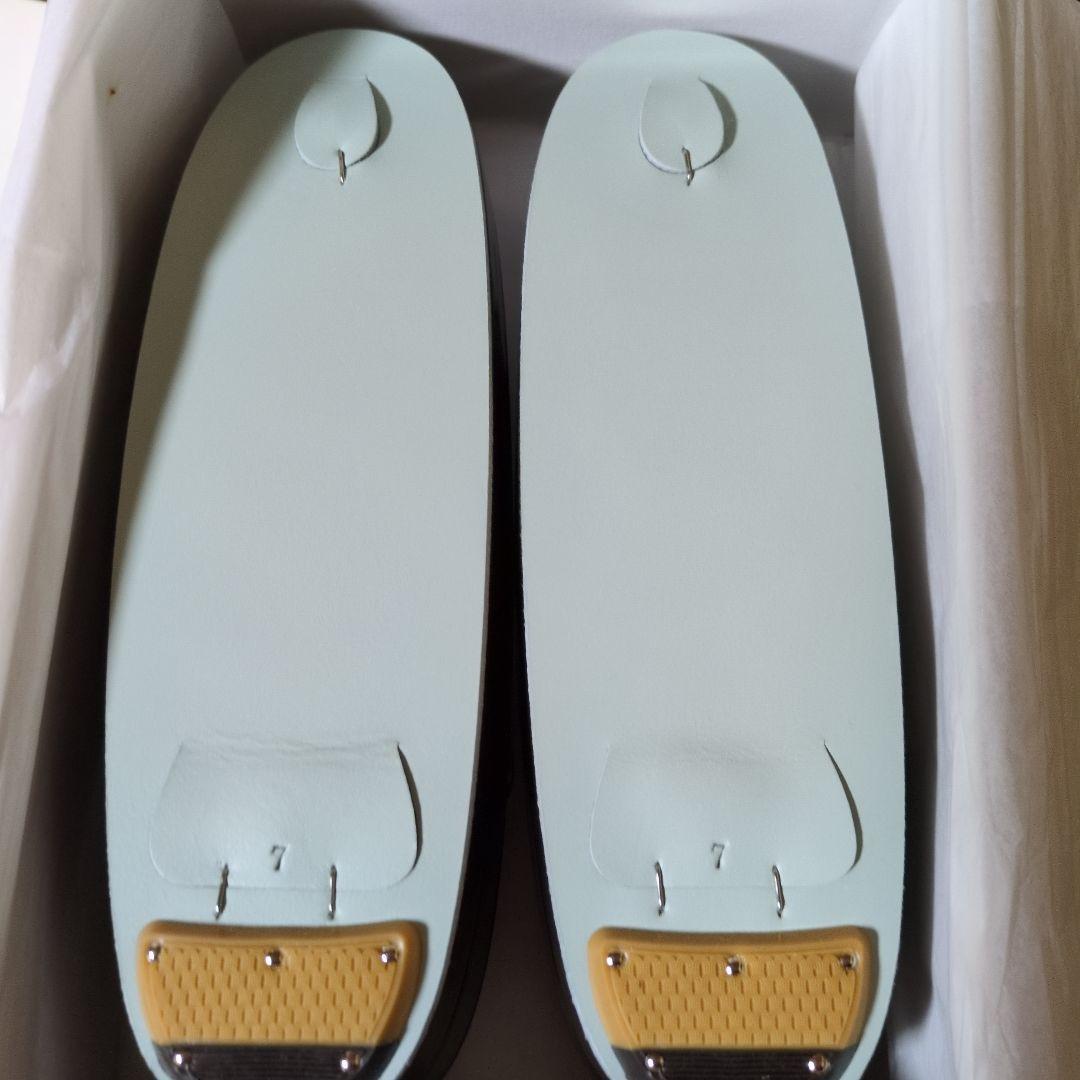 牛革　エナメル　手造り伝統的な和風デザイン 草履 サイズ7 （24cm） 新品