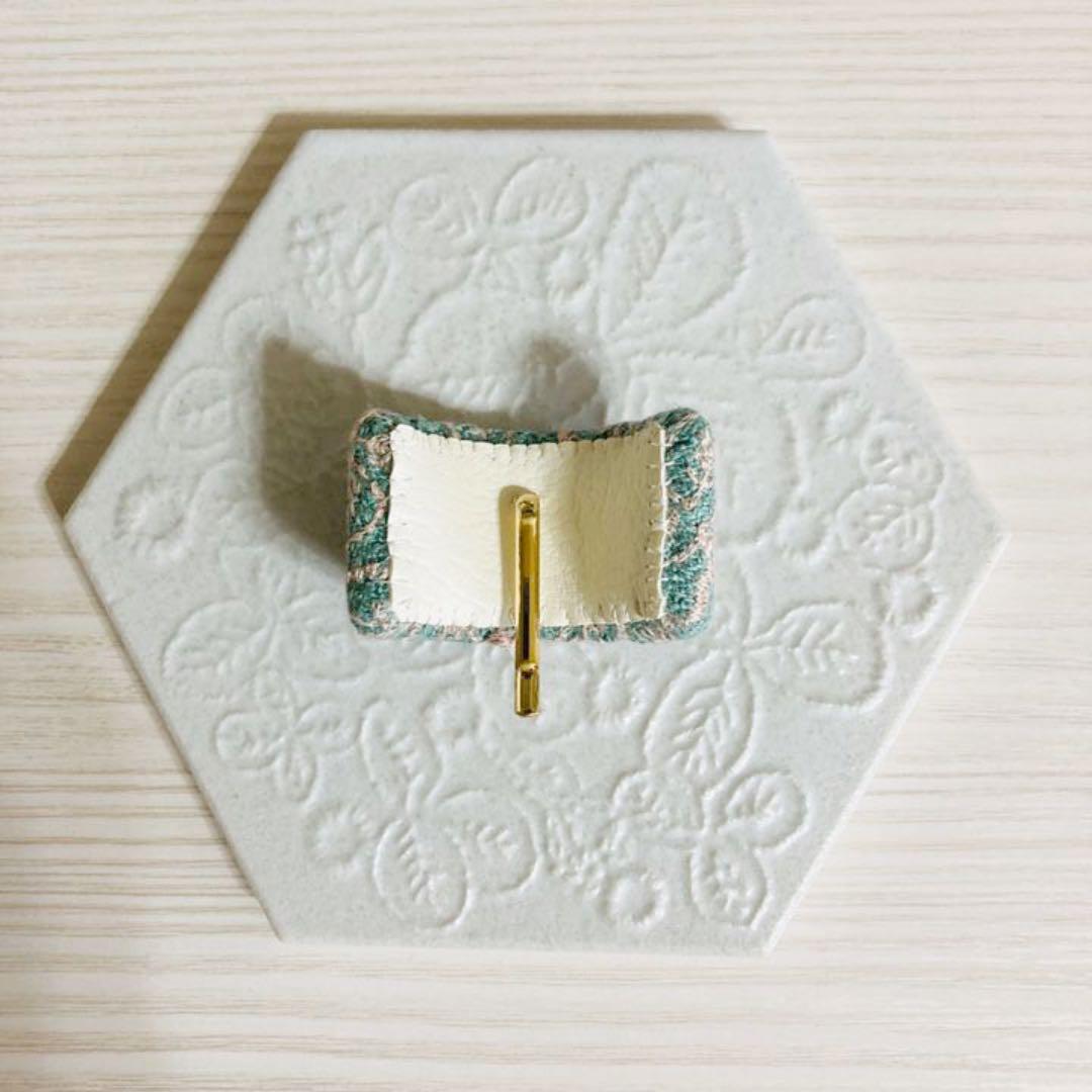 minperhonen ミナペルホネン　ポニーフック　#68