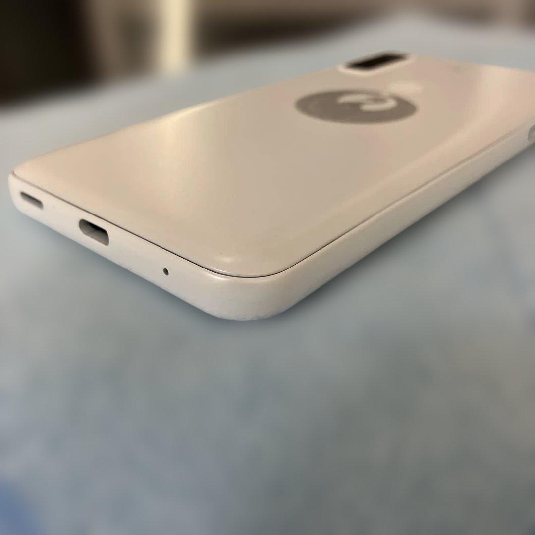 arrows We FCG01 64GB ホワイト　スマートフォン