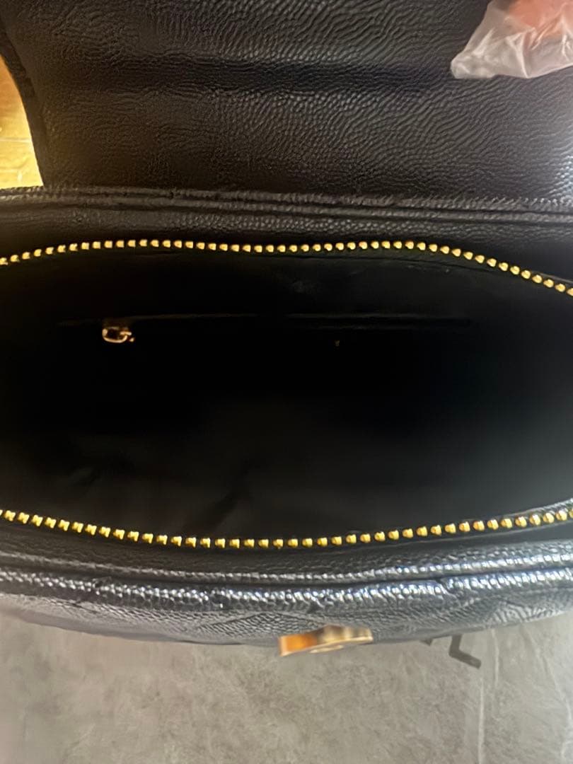 【新品未使用】CHANEL ブラック キルティングバッグ