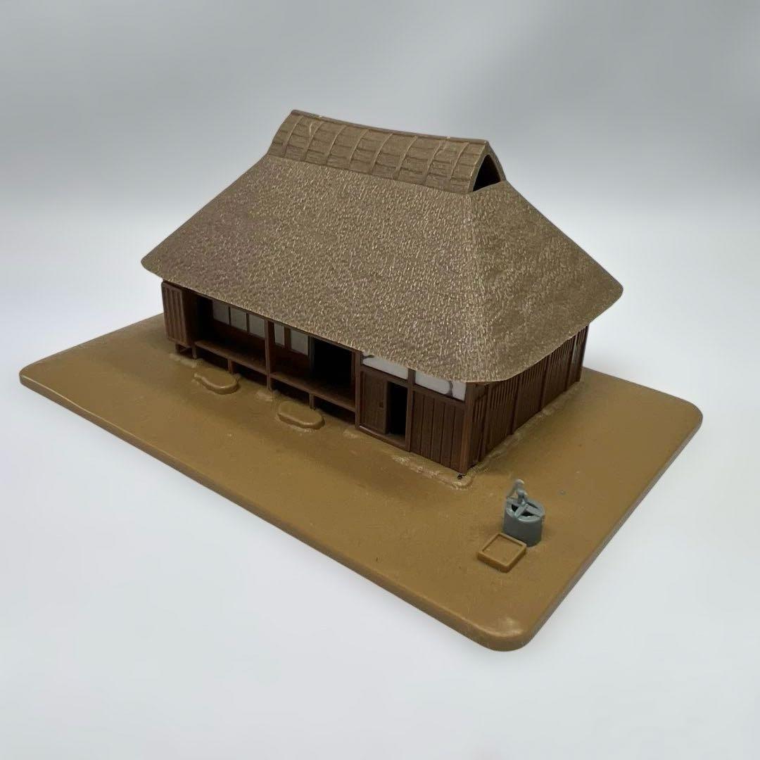 Nゲージ　鉄道模型　ジオタウン　跨線橋　商店　民家　住宅　トイレ　車　等々19点