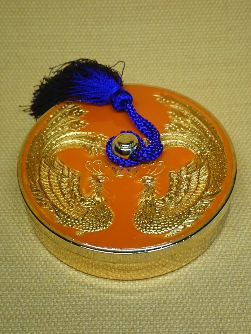 【美品】鳳凰　金属　朱肉　菊紋　置物　インテリア　工芸品　美術品　A1132