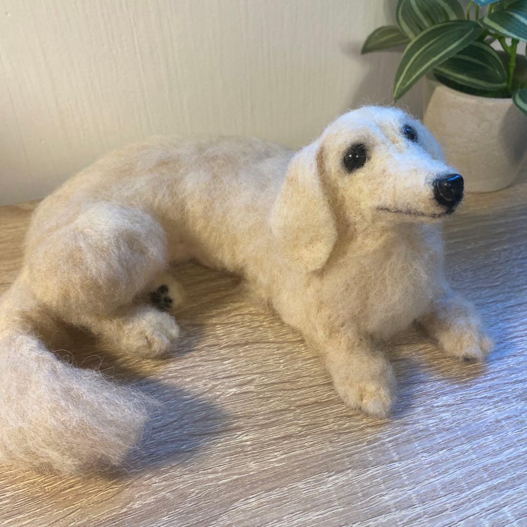 羊毛フェルト　ミニチュアダックス　犬