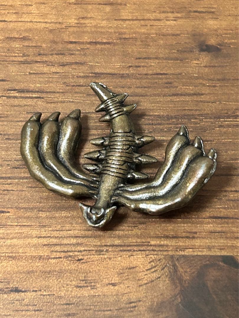 ポケモン メタルコレクション ギラティナ メタルフィギュア