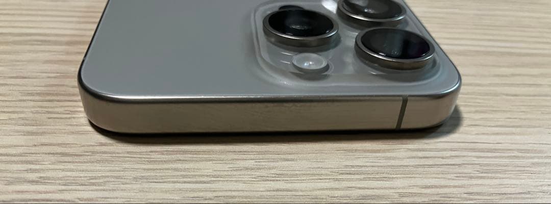 Apple iPhone 15 Pro MAX 本体（美品）