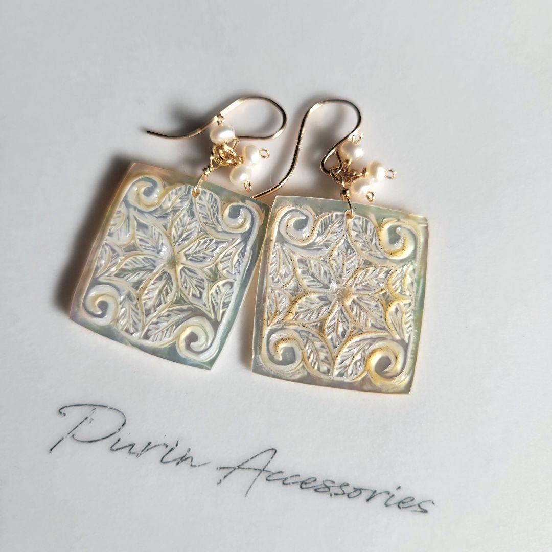 マザーオブパール カービングピアス