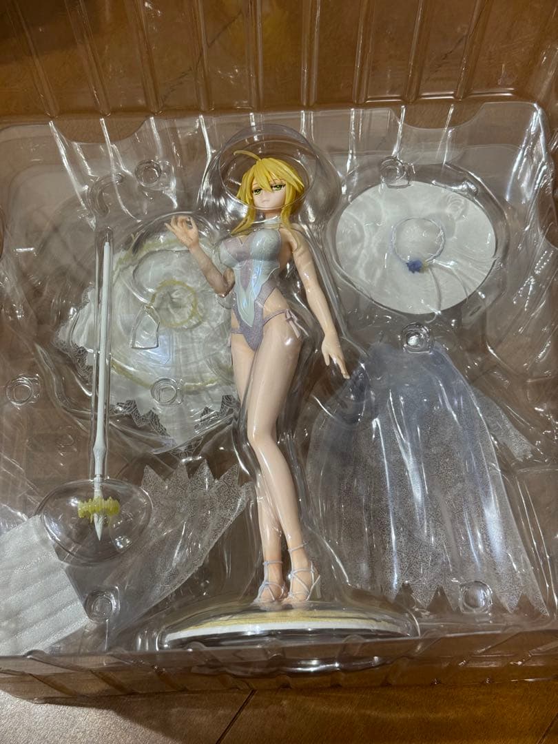 FGO ルーラー　アルトリア・ペンドラゴン　水着フィギュア　コトブキヤ