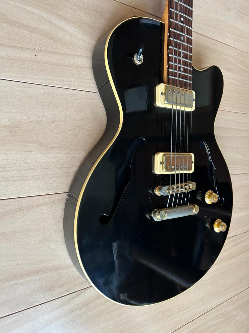 YAMAHA セミアコ AEX520 ブラック「中古」