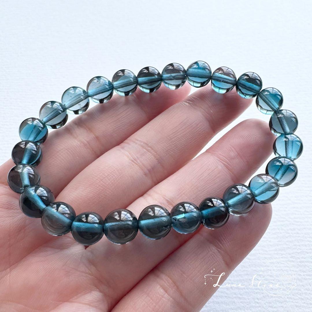 【ロンドンブルートパーズ】深く澄んだ青をまとう希少石 天然石 ブレスレット