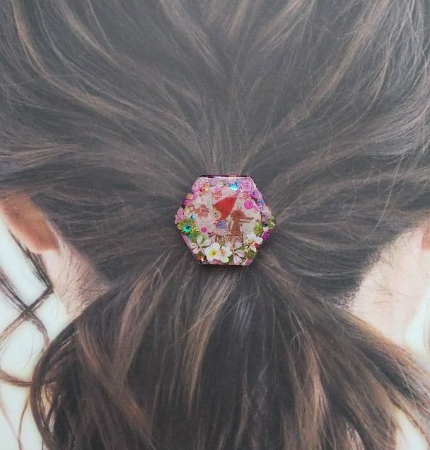 おとぎの国 赤ずきんちゃんの世界 六角形レジンヘアゴム