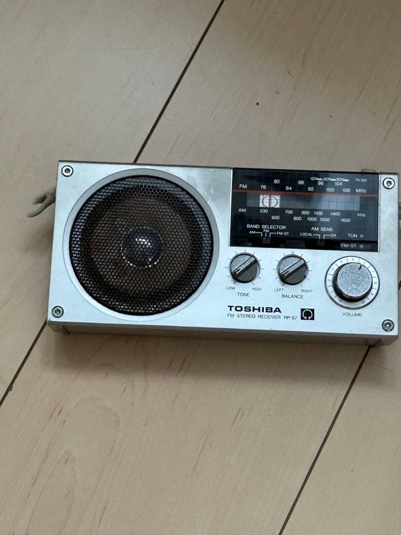 昭和レトロ TOSHIBA FM/AMラジオ RP-S7 動作品