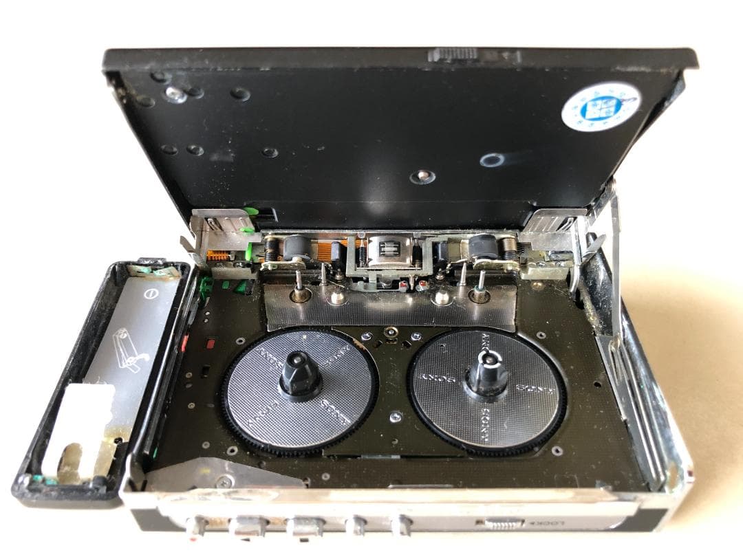 ソニーSONY ウォークマン WM-F203 ブラック(ジャンク)