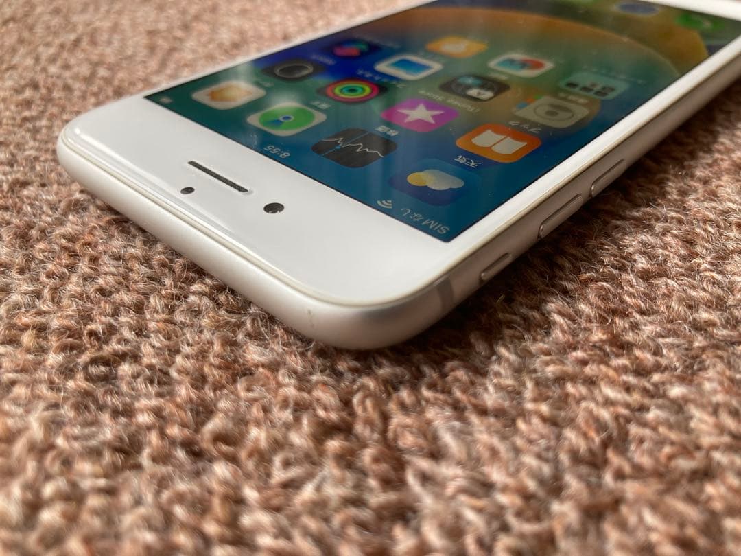 iPhone8 64GB SIMフリー バッテリー100%