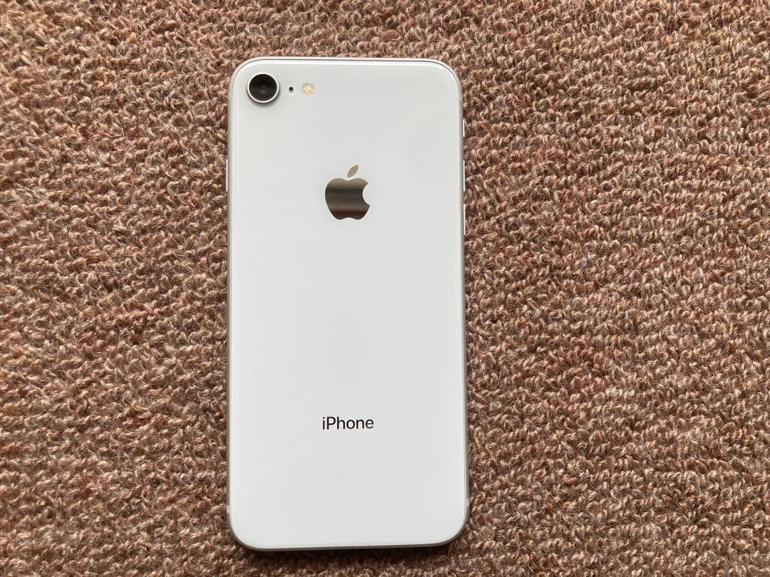 iPhone8 64GB SIMフリー バッテリー100%