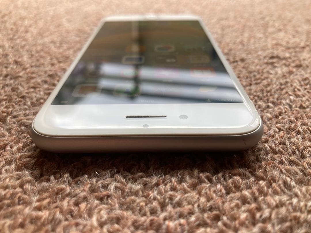 iPhone8 64GB SIMフリー バッテリー100%