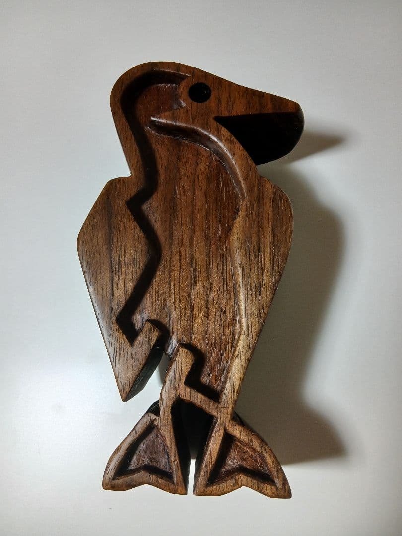 チャムスでおなじみ！「カツオドリ」ウォールナット(高級クルミ)材　削り出し！！