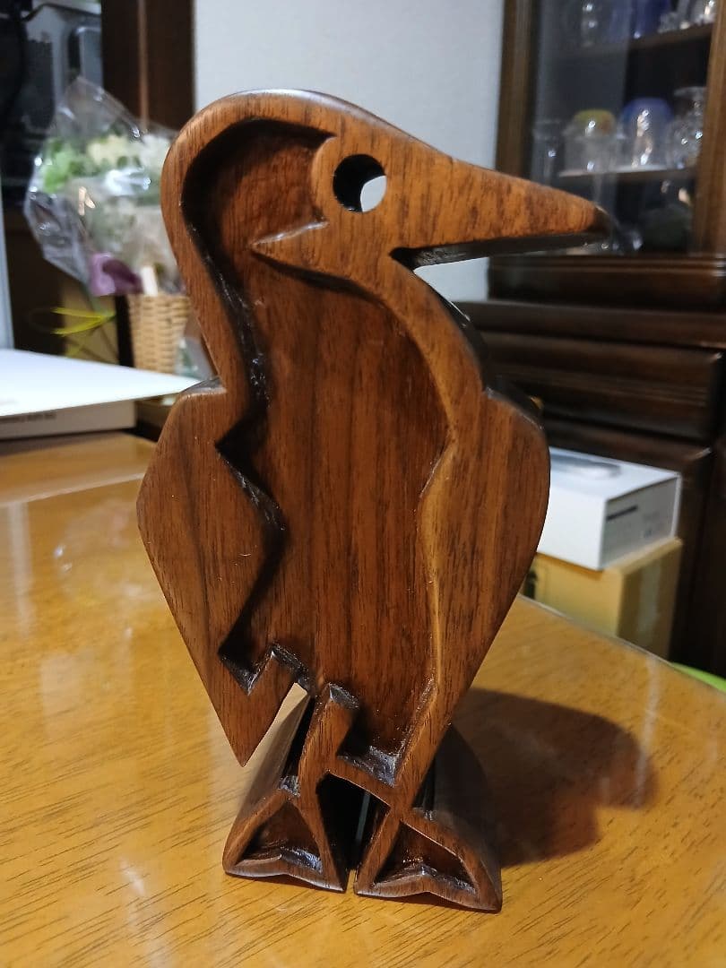 チャムスでおなじみ！「カツオドリ」ウォールナット(高級クルミ)材　削り出し！！