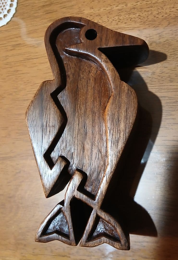 チャムスでおなじみ！「カツオドリ」ウォールナット(高級クルミ)材　削り出し！！