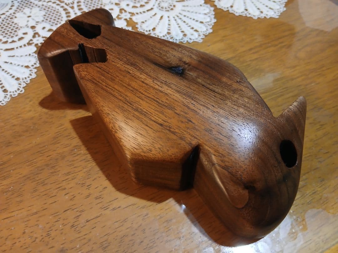 チャムスでおなじみ！「カツオドリ」ウォールナット(高級クルミ)材　削り出し！！