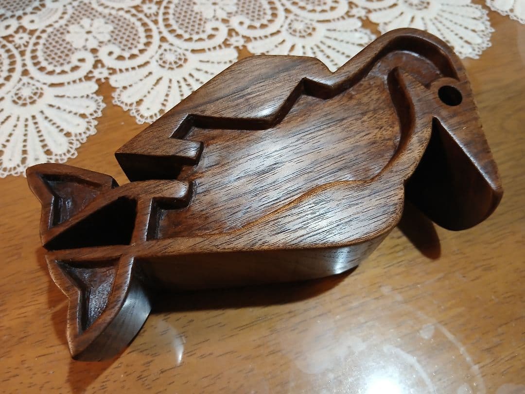 チャムスでおなじみ！「カツオドリ」ウォールナット(高級クルミ)材　削り出し！！