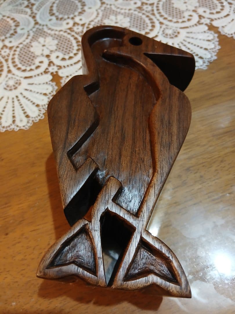 チャムスでおなじみ！「カツオドリ」ウォールナット(高級クルミ)材　削り出し！！