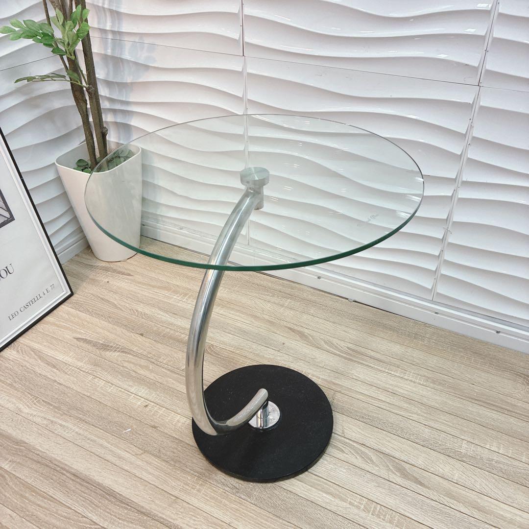 ◇大阪府全域 神戸市 配達料無料！◇ガラステーブル◇サイドテーブル◇円形