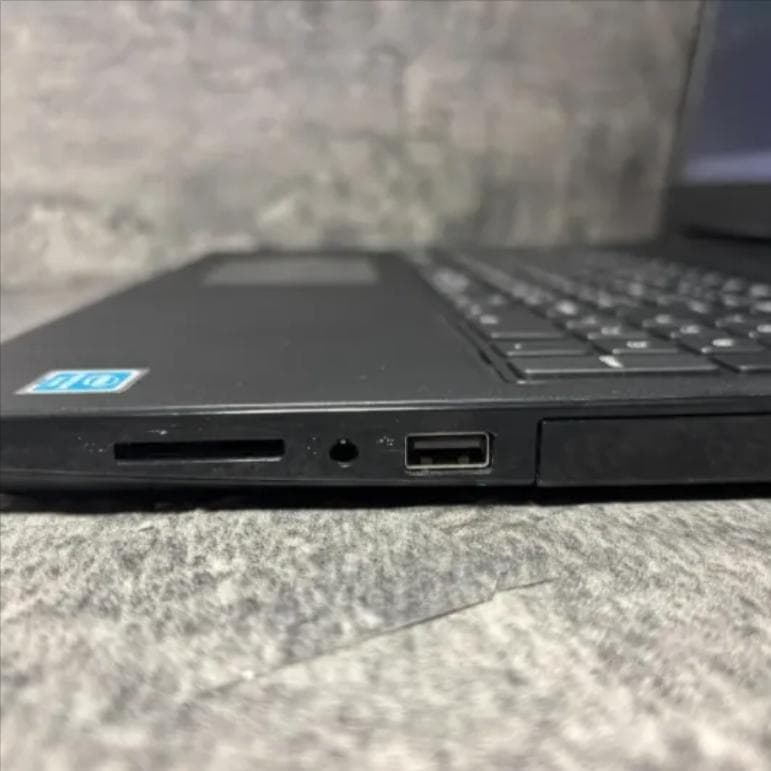 りょう★SSD Windows11 office2024 初期設定済★D