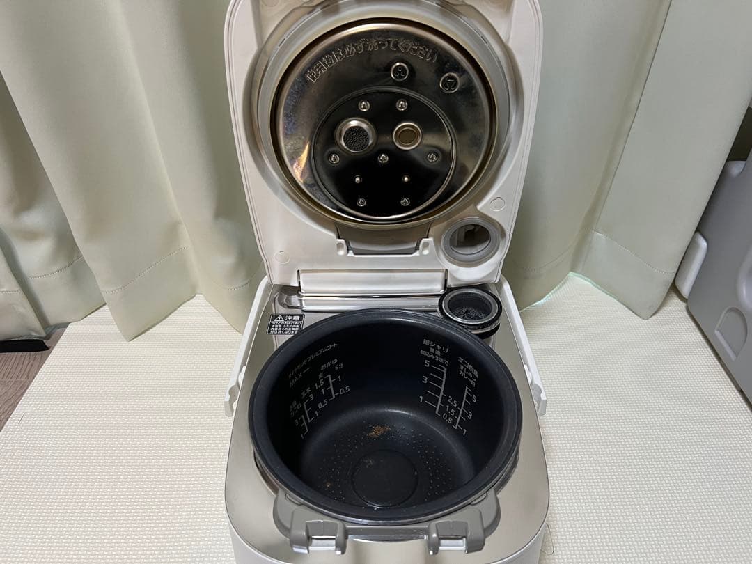 Panasonic スチーム&可変圧力IHジャー炊飯器　SR-VSX109