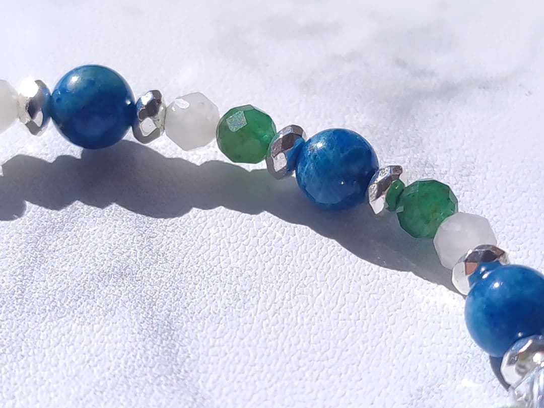 ◇龍眼天珠と亀甲天珠・エメラルド・ペリドット・アフガナイトのパワーストーンブレス