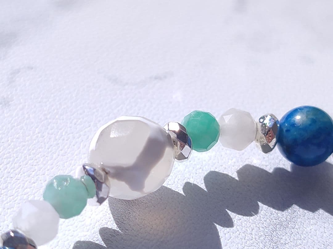 ◇龍眼天珠と亀甲天珠・エメラルド・ペリドット・アフガナイトのパワーストーンブレス