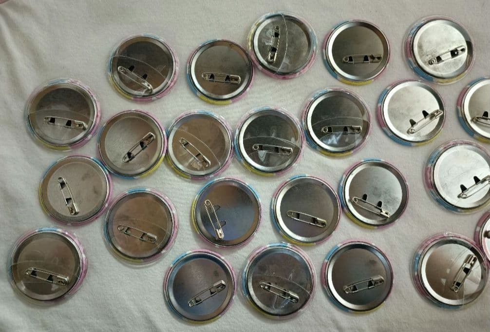 すとぷり　莉犬　缶バッチ　すたーとらいふっ！　りぬわん　すたらい　デフォ