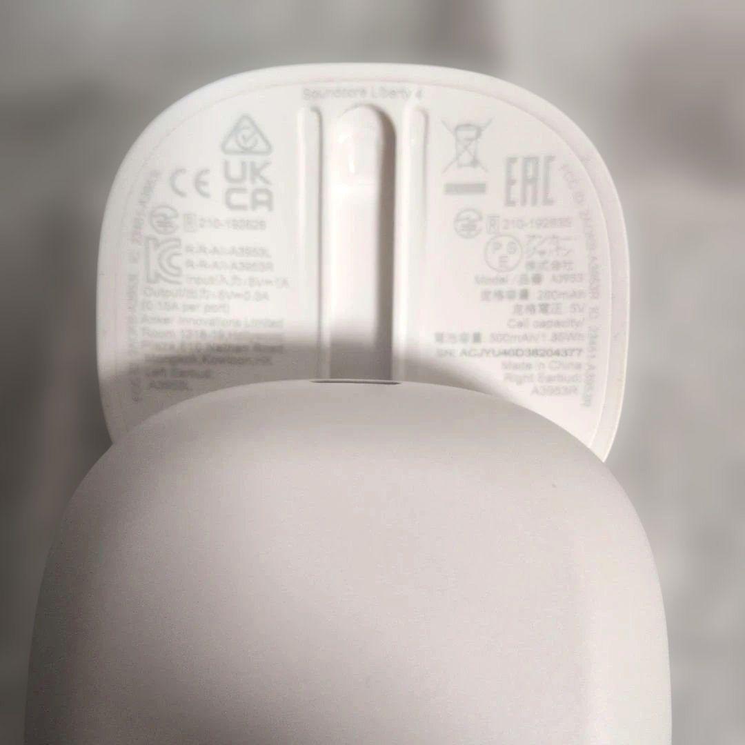 Anker Soundcore Liberty 4ワイヤレスイヤホン