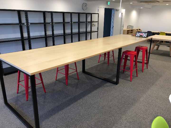 【単品売り】スタンディングチェア 美品 赤色【まとめ売り】