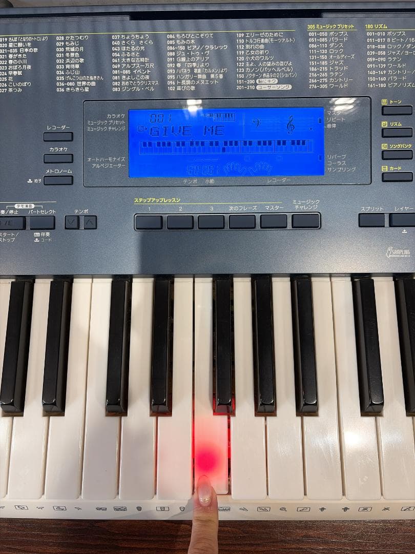 CASIO カシオ LK−215 光ナビゲーションキーボード 61鍵