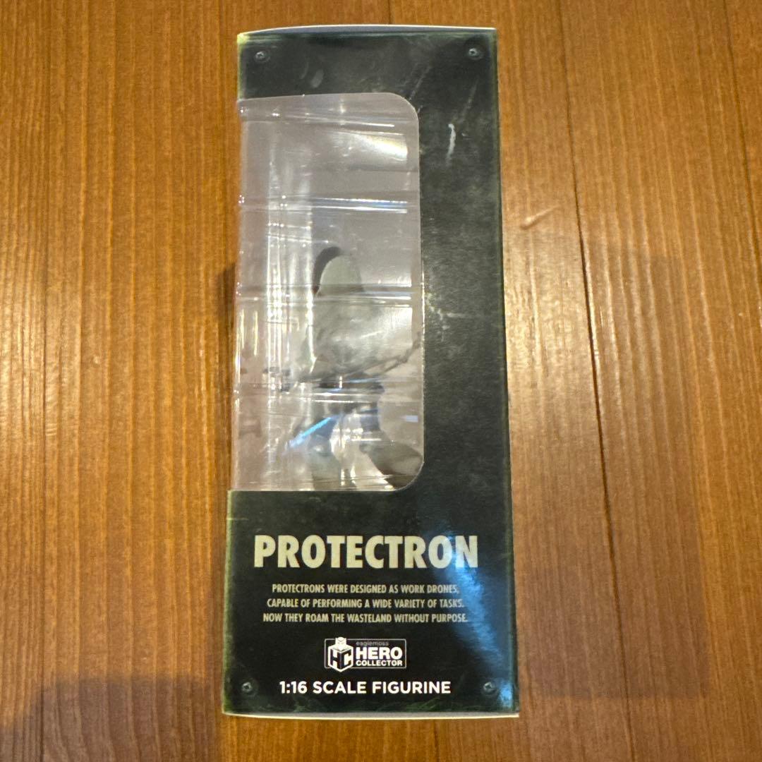 山*郎様 fallout プロテクトロン フィギュア