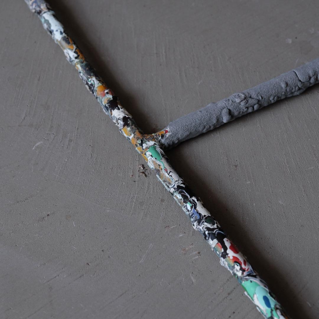 ペンキのついた鉄格子　壁掛け オブジェ アート 美術 芸術 ヴィンテージ 古道具