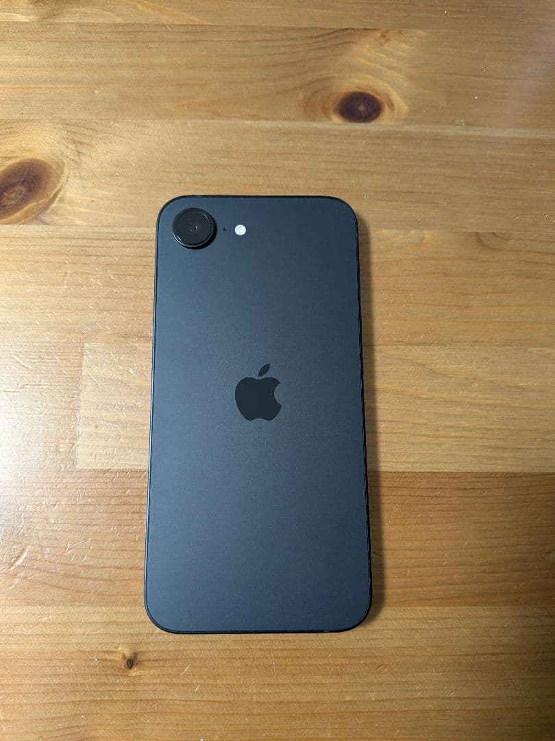 【美品】Apple iPhone 16e 本体 128GB ブラック
