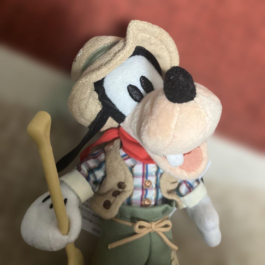 ディズニーランド39周年クリッターカントリー　カヌー　グーフィーぬいぐるみバッジ