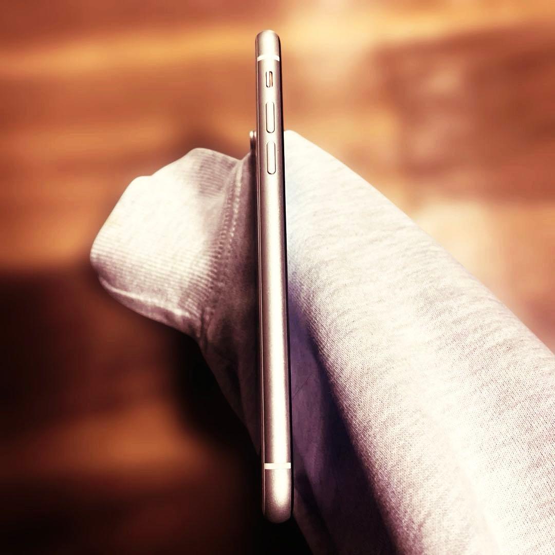 【超美品】Apple iPhoneXR 64GB ホワイト SIMロックあり
