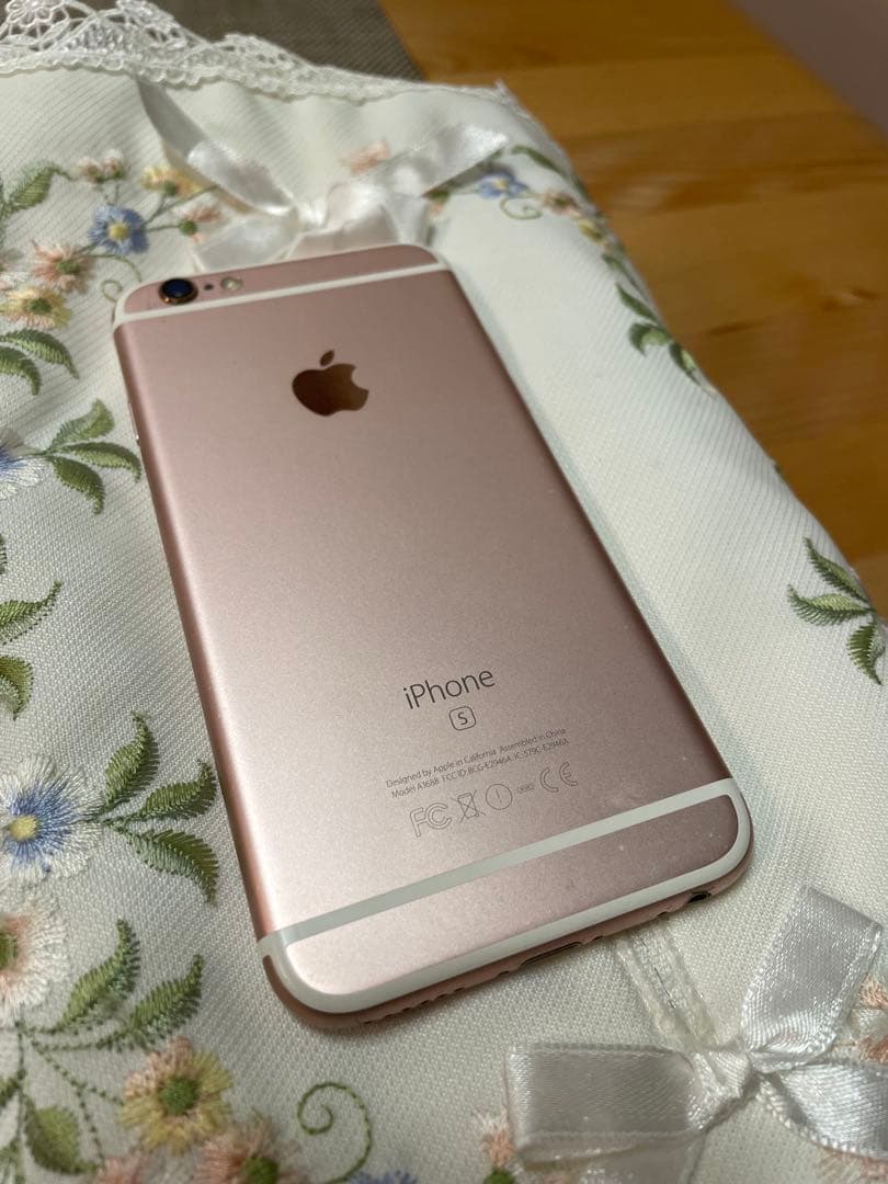 Apple iPhone 6s ローズゴールド 本体　64g
